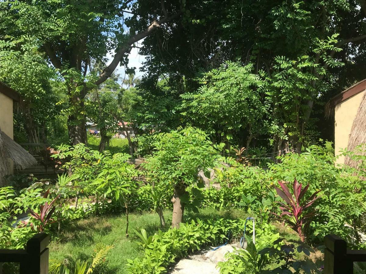 Meno Madia Bungalows Gili Meno Exteriör bild