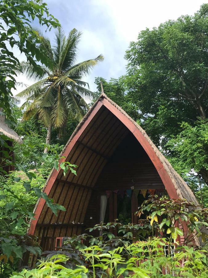 Meno Madia Bungalows Gili Meno Exteriör bild