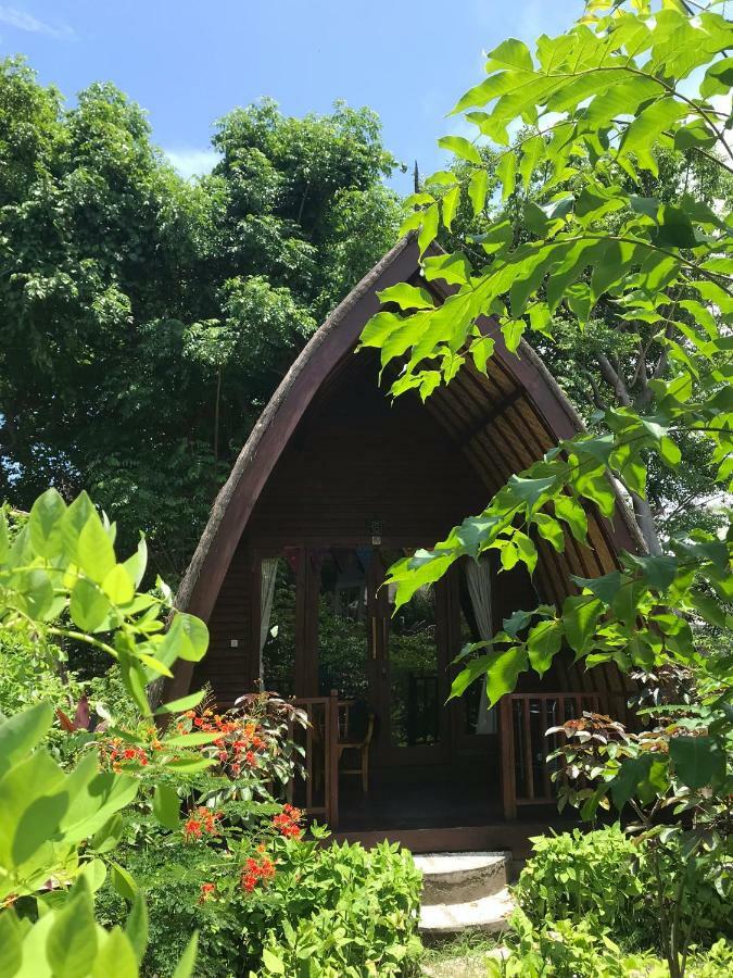 Meno Madia Bungalows Gili Meno Exteriör bild